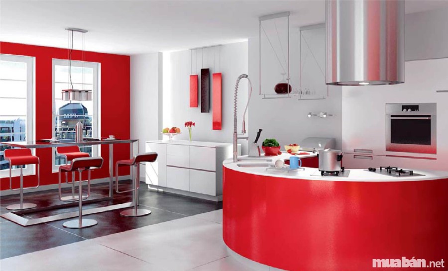 Gam màu đỏ vừa phải tạo điểm nhấn cho không gian phòng bếp