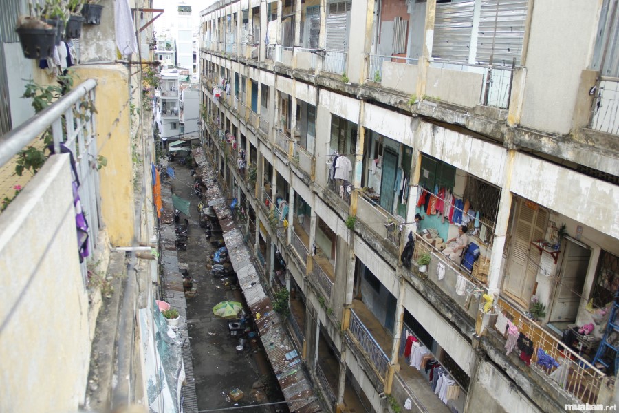 Mua căn hộ chung cư tại TPHCM: Chung cư xuống cấp cần được tu sửa hoặc xây mới