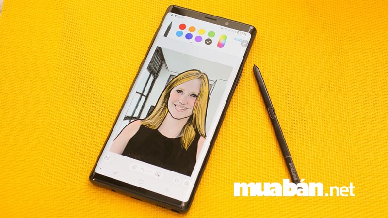 Một trong những điểm nâng cấp đáng chú ý nhất ở Samsung Galaxy Note 9 đó chính là bút S-Pen.