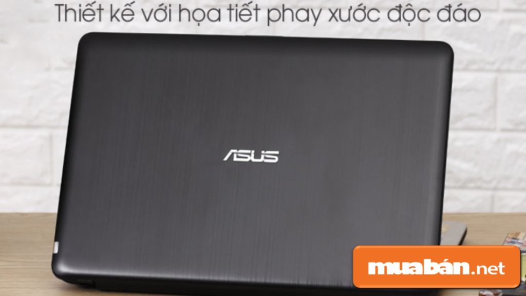 Asus Vivobook X540UB có thiết kế bằng chất liệu nhựa khá đơn giản.