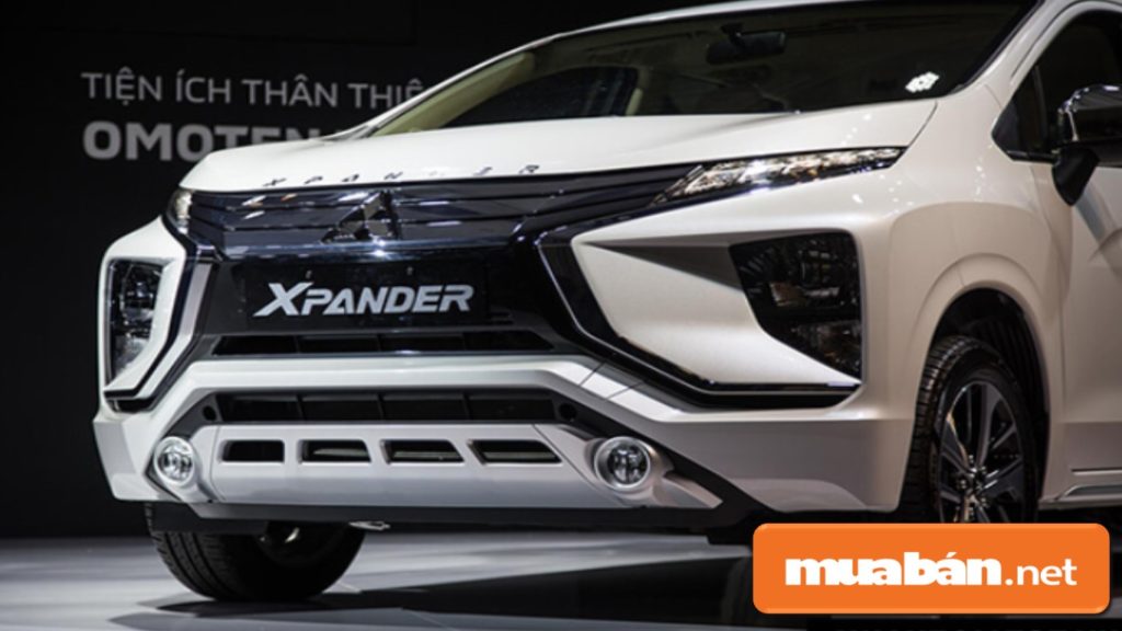 Xpander 2018 khá nổi bật khi có thiết kế kết hợp giữa vẻ ngoài của 1 chiếc SUV với bộ khung xe đa dụng.