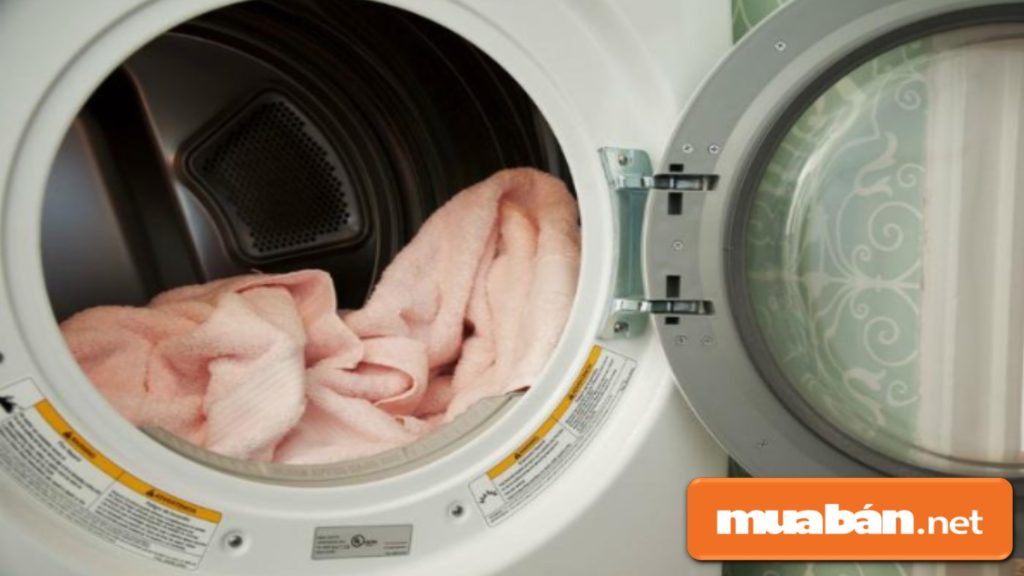 Phải phân liệu chất liệu quần áo để điều chỉnh chế độ giặt và sấy phù hợp.