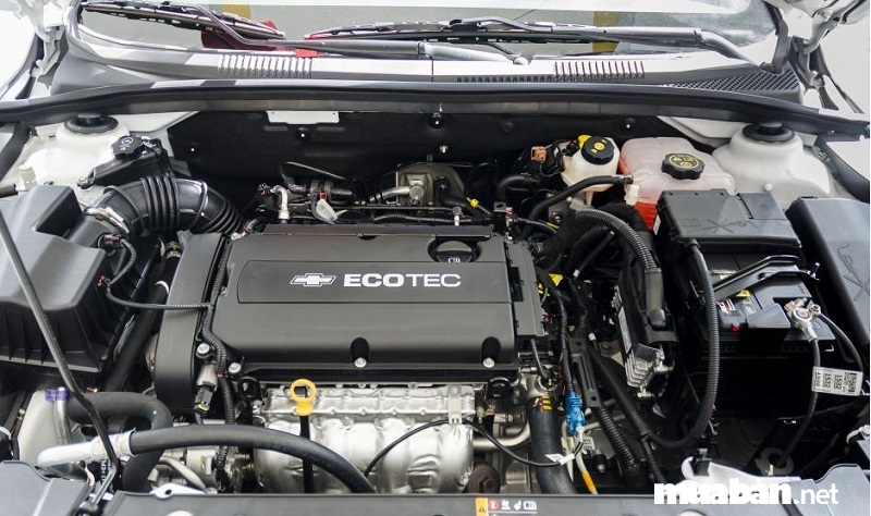 Chevrolet Cruze 2017 ở phiên bản số tự động LTZ vẫn sở hữu khối động cơ 1.6L.