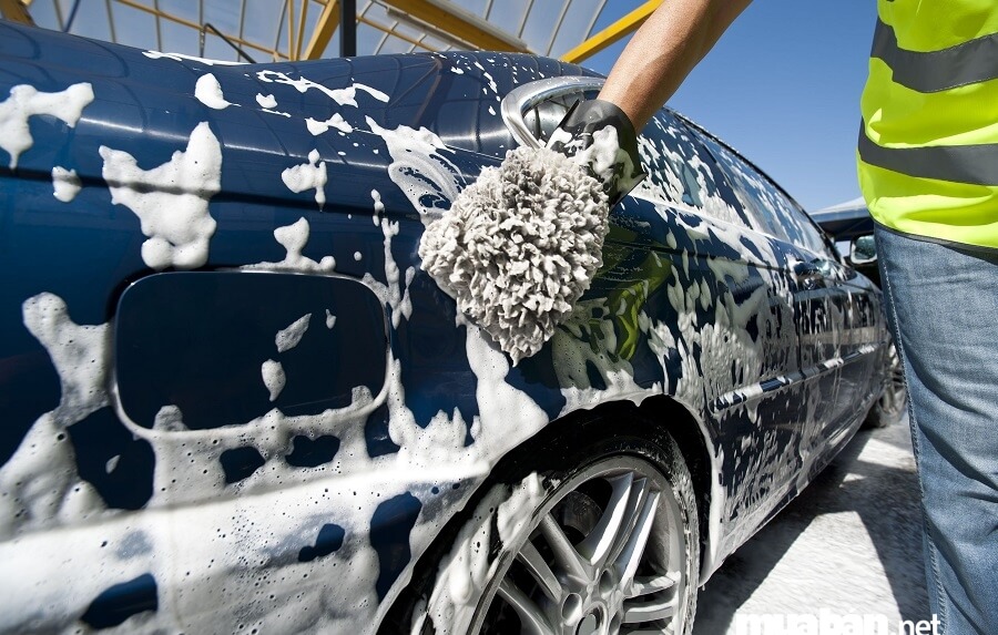 Để bán xe hơi giá cao hơn hãy rửa xe thường xuyên