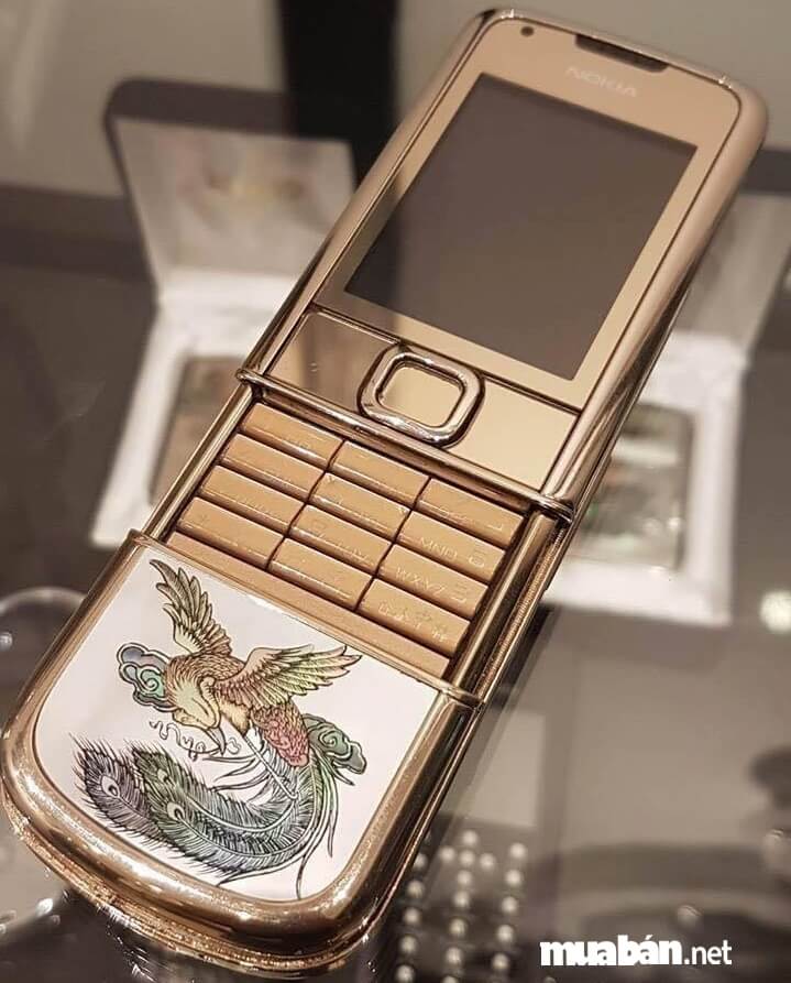 Với thiết kế sang chảnh, nhiều tính năng độc đáo thì Nokia 8800 Gold không chỉ được săn lùng nhiều mà còn được rao bán ở rất nhiều nơi.