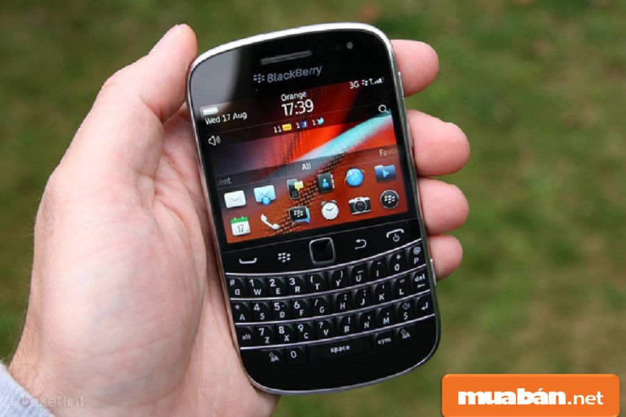 BlackBerryBold9900 